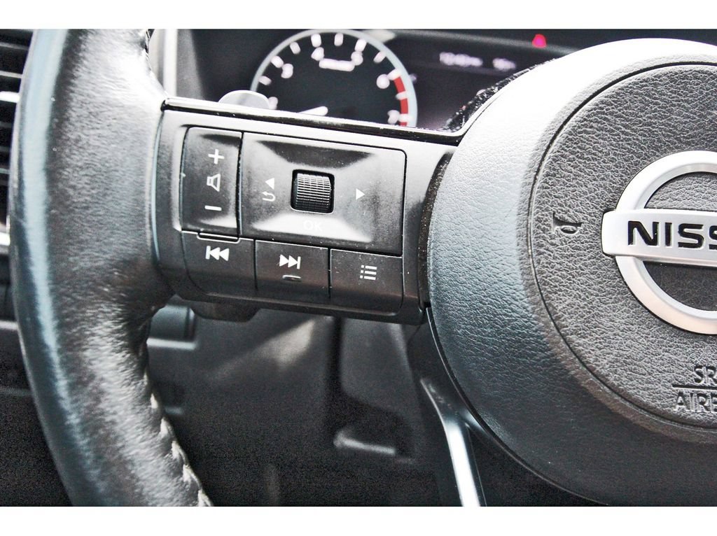 Used 2021 Nissan Rogue SL FWD image 13