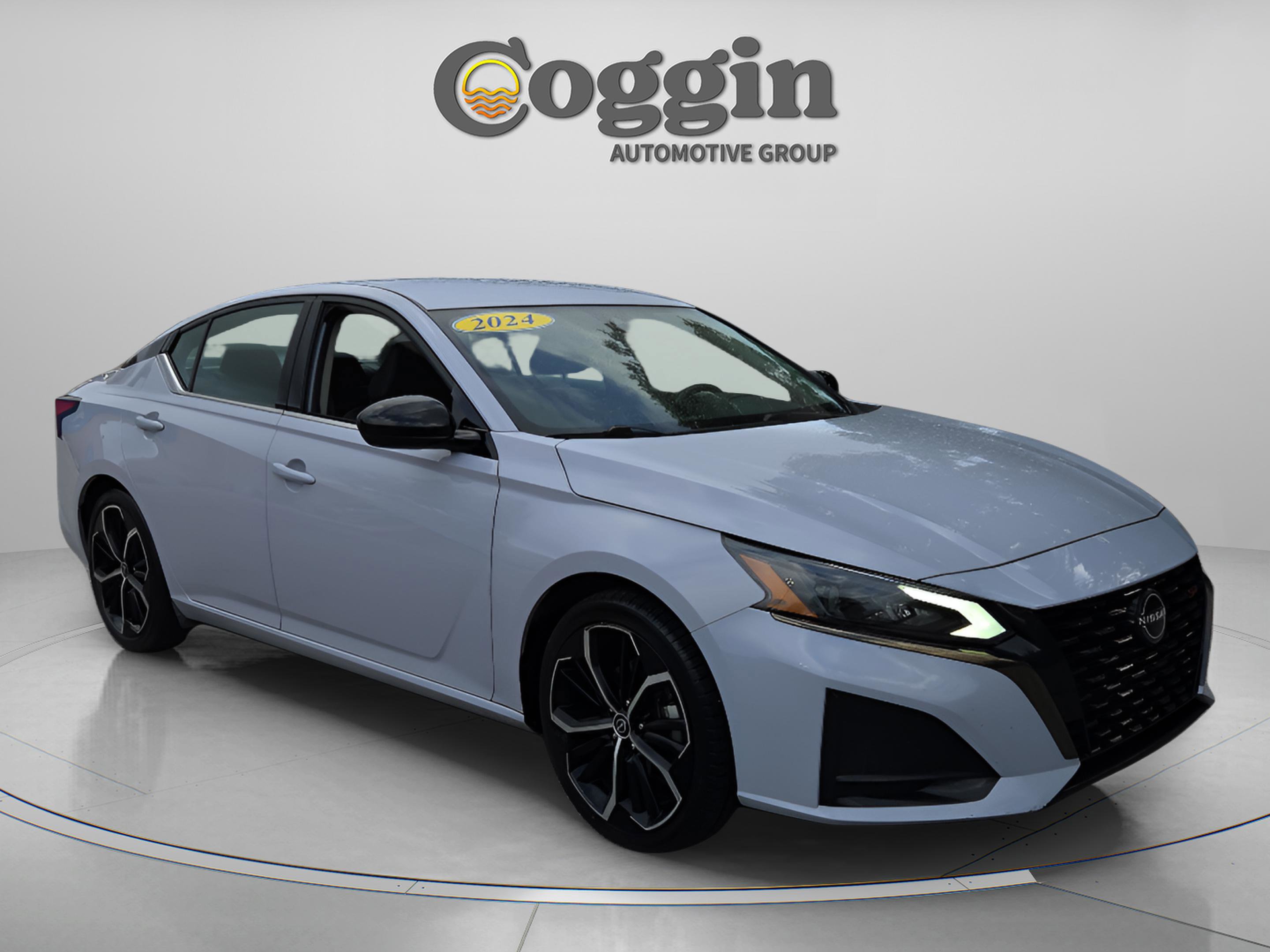 Used 2024 Nissan Altima 2.5 SR FWD image 7
