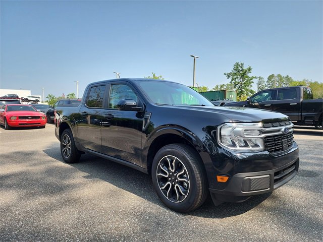 New 2024 Ford Maverick Lariat w/ 4K Tow Package AWD/4WD image 1