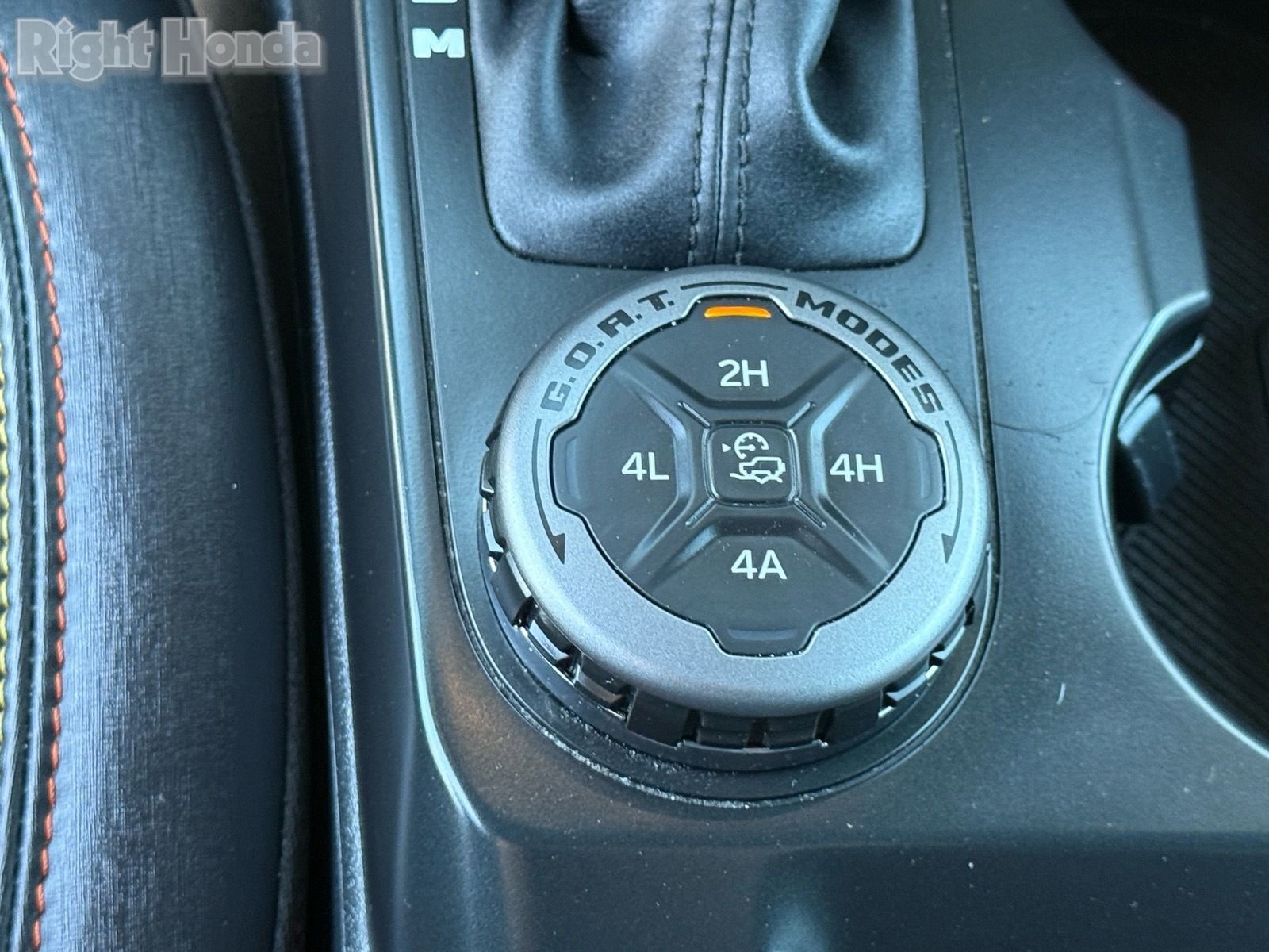 Used 2025 Ford Bronco Big Bend w/ Black Diamond Package image 24