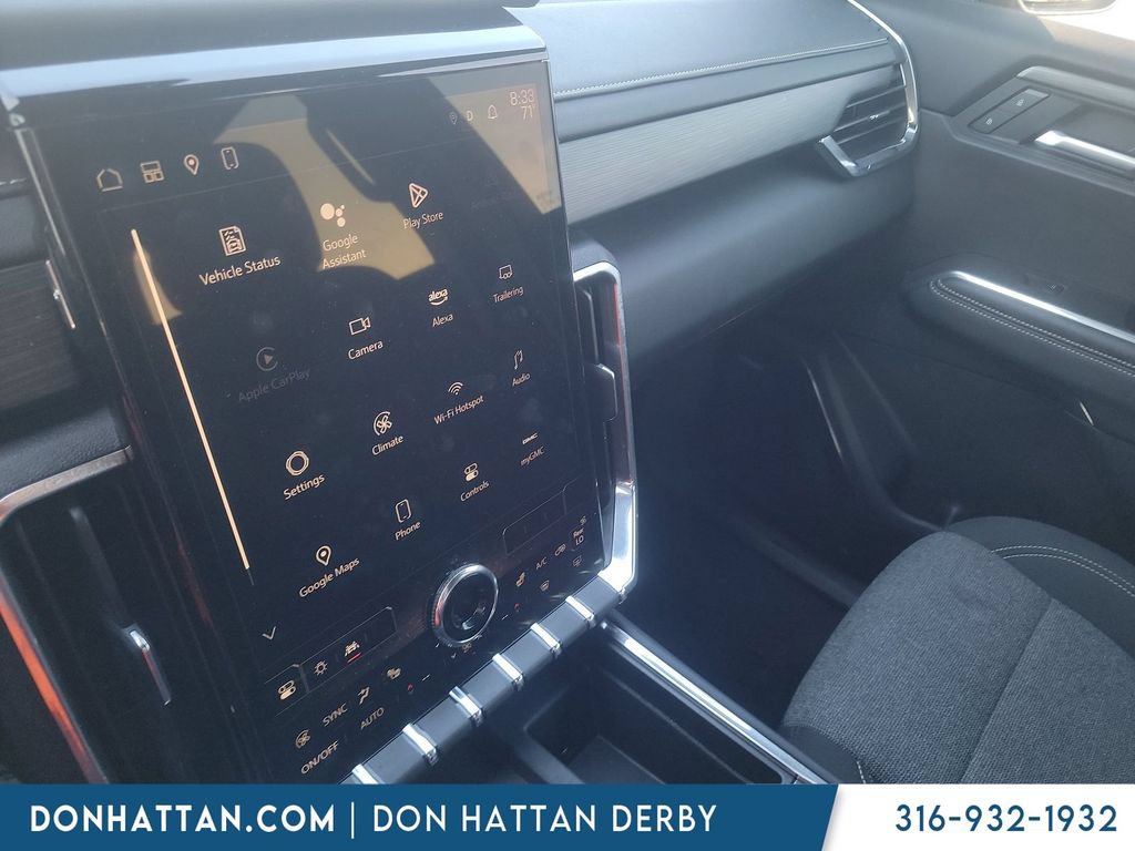 Used 2025 GMC Acadia Elevation FWD image 4
