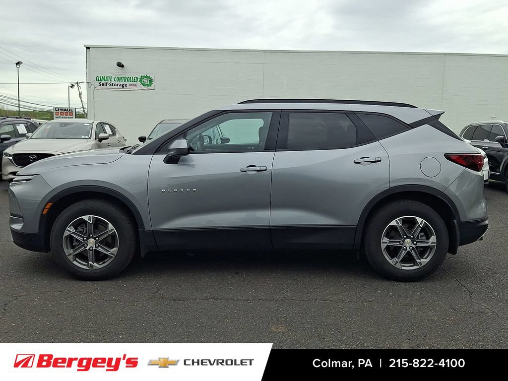 Used 2024 Chevrolet Blazer LT w/ Convenience Package FWD image 9
