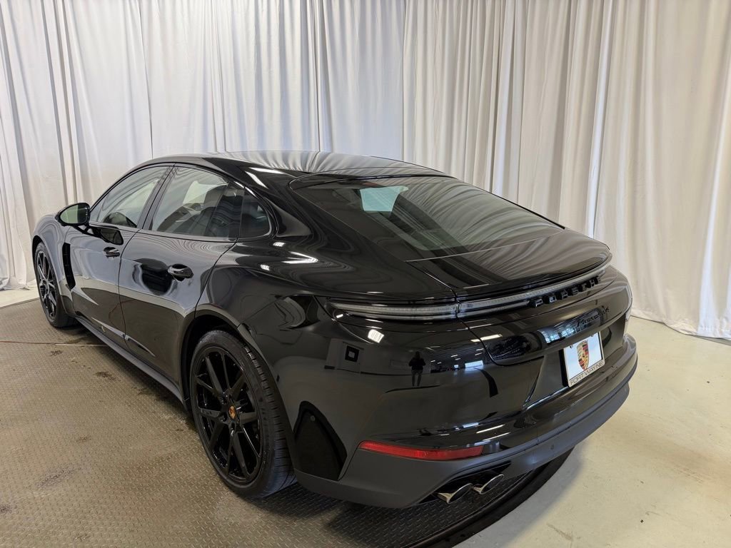 New 2026 Porsche Panamera 4 image 3