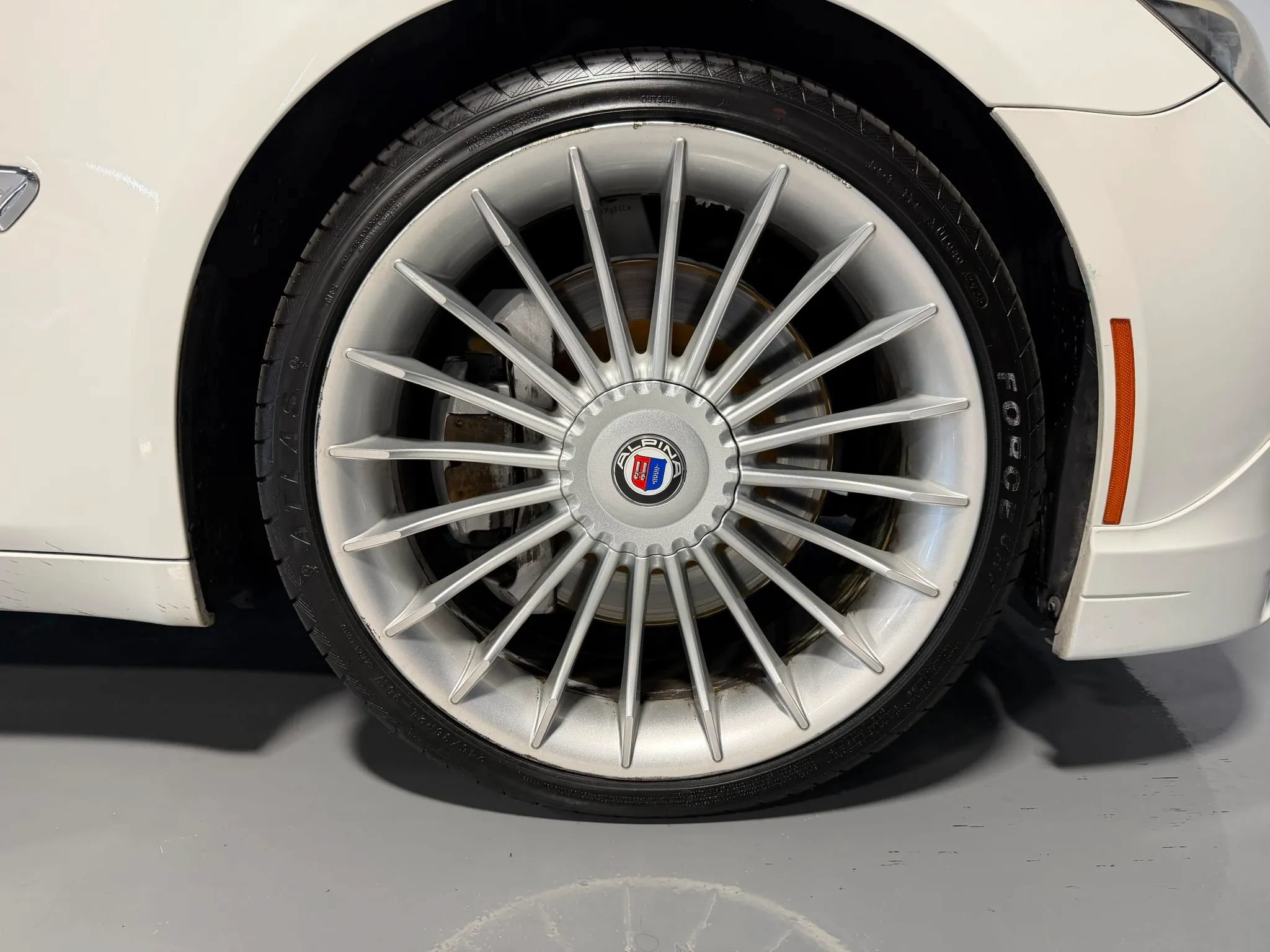 Used 2012 BMW ALPINA B7 RWD image 17