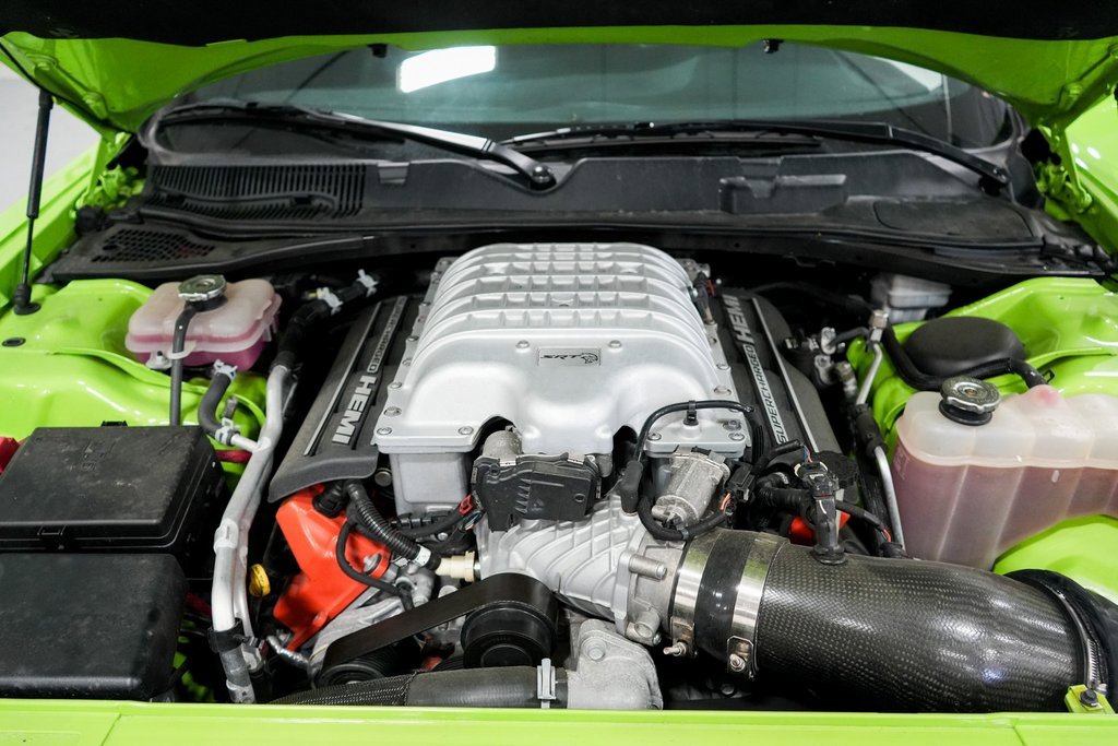 Used 2015 Dodge Challenger SRT Hellcat image 25