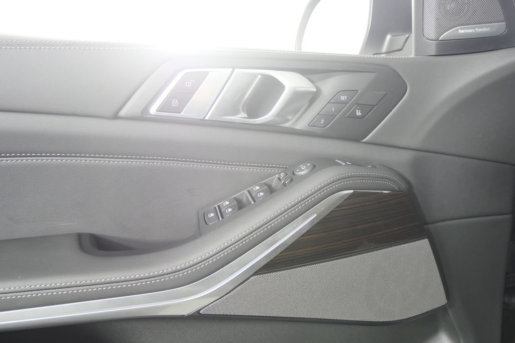 Certified 2026 BMW X5 xDrive40i AWD/4WD image 8