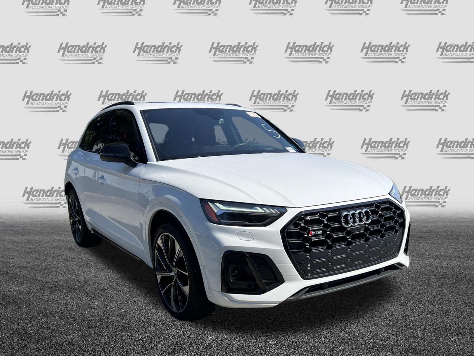 Used 2024 Audi SQ5 Prestige AWD/4WD image 2