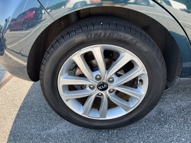 Used 2017 Kia Soul + w/ Audio Package FWD image 11