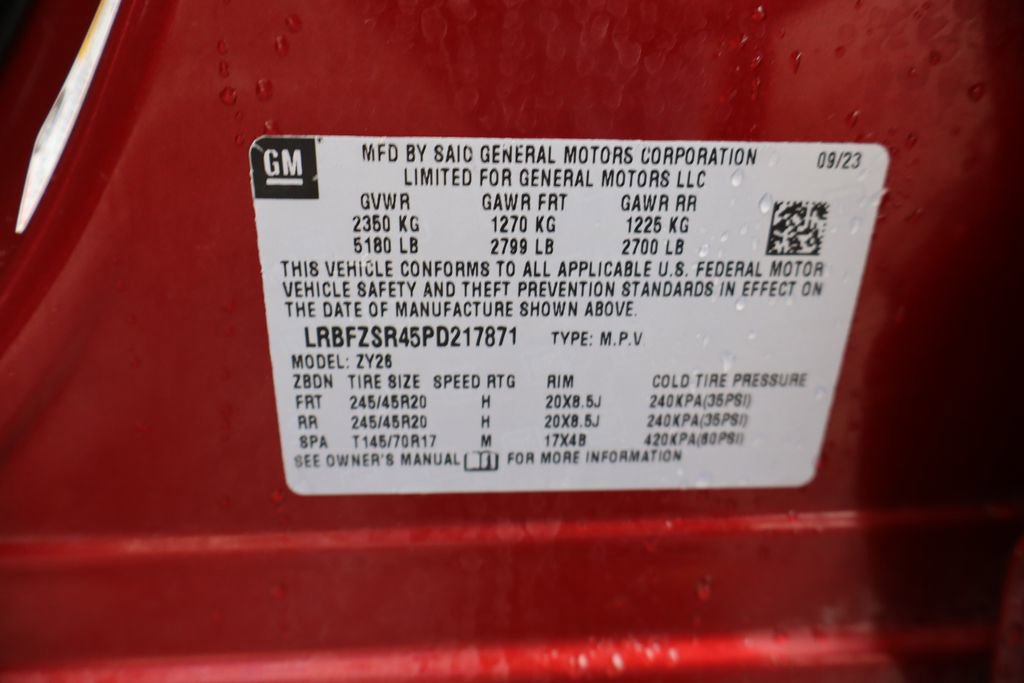 Used 2023 Buick Envision Avenir image 52