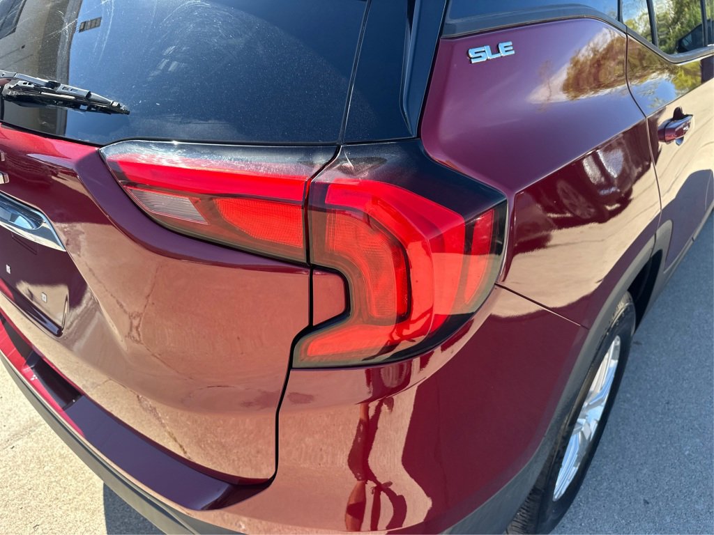 Used 2018 GMC Terrain SLE image 23