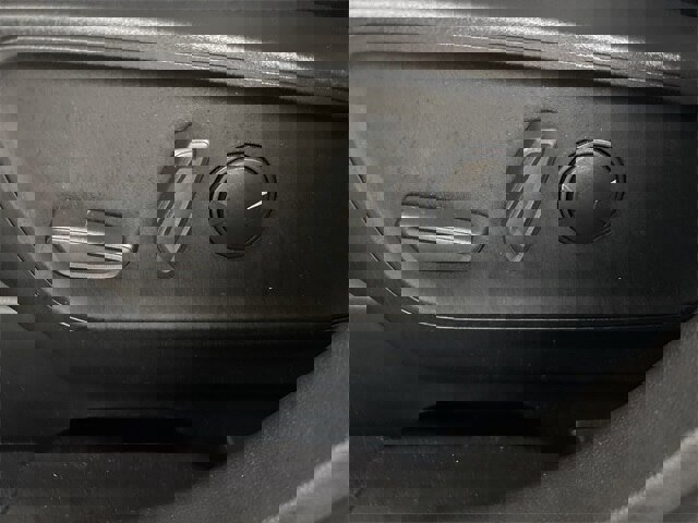 Certified 2023 Ford Escape ST-Line Select w/ Tech Pack #2 image 4