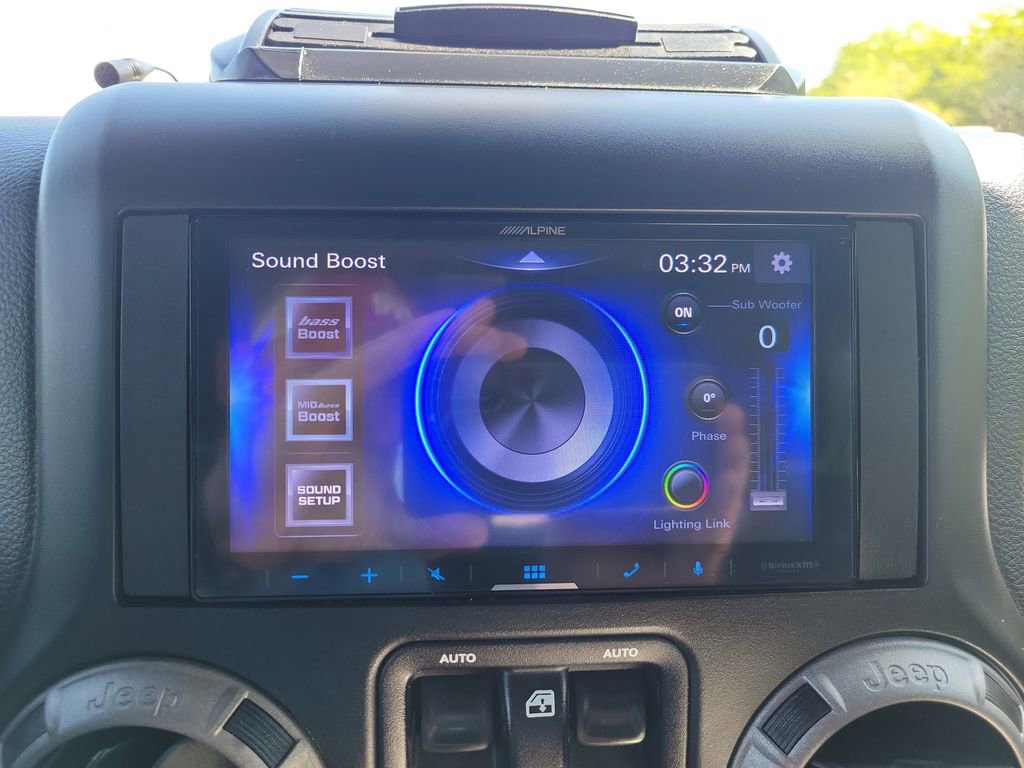 Used 2015 Jeep Wrangler Sport AWD/4WD image 19