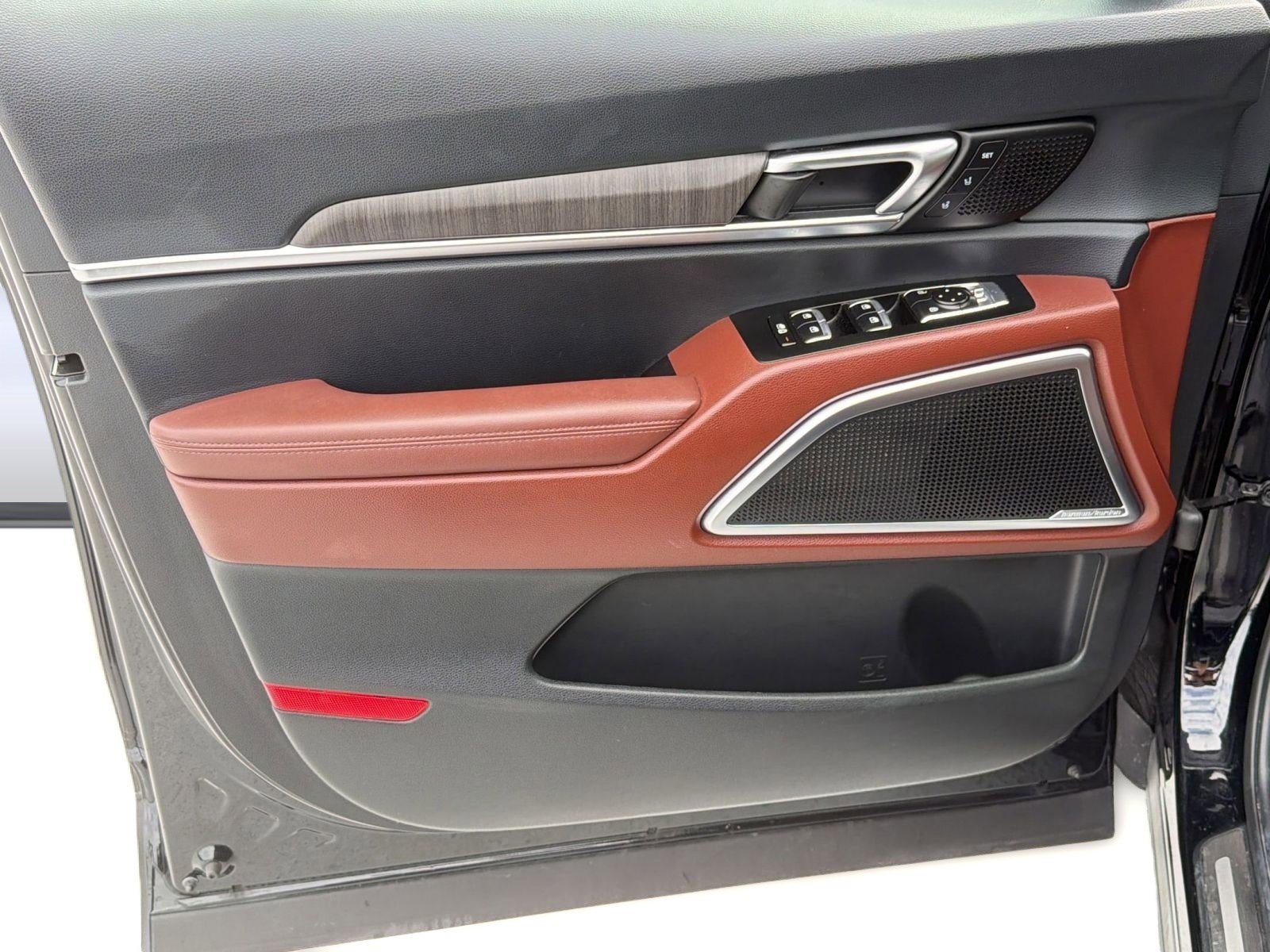 Used 2024 Kia Telluride SX image 12