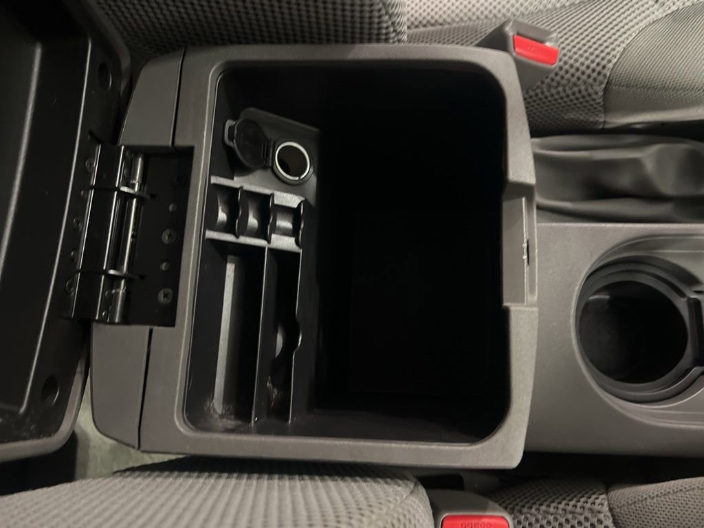 Certified 2018 Nissan Frontier SV image 23