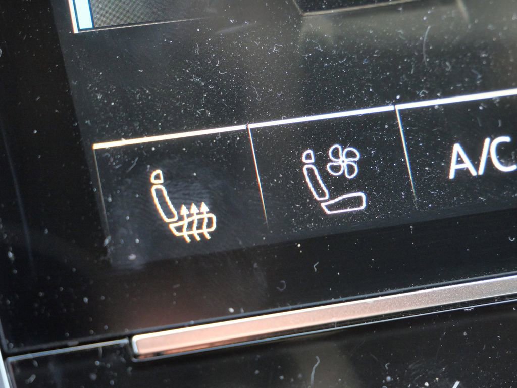 Used 2023 Audi S8 w/ S8 Comfort Plus Package image 47