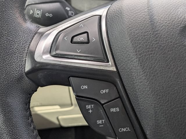 Used 2023 Ford Edge Titanium w/ Cargo Accessory Package AWD/4WD image 25