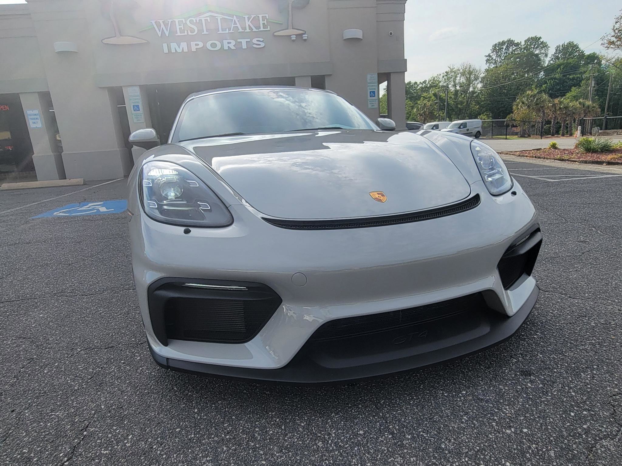 Used 2022 Porsche 718 Cayman GT4 RWD image 4