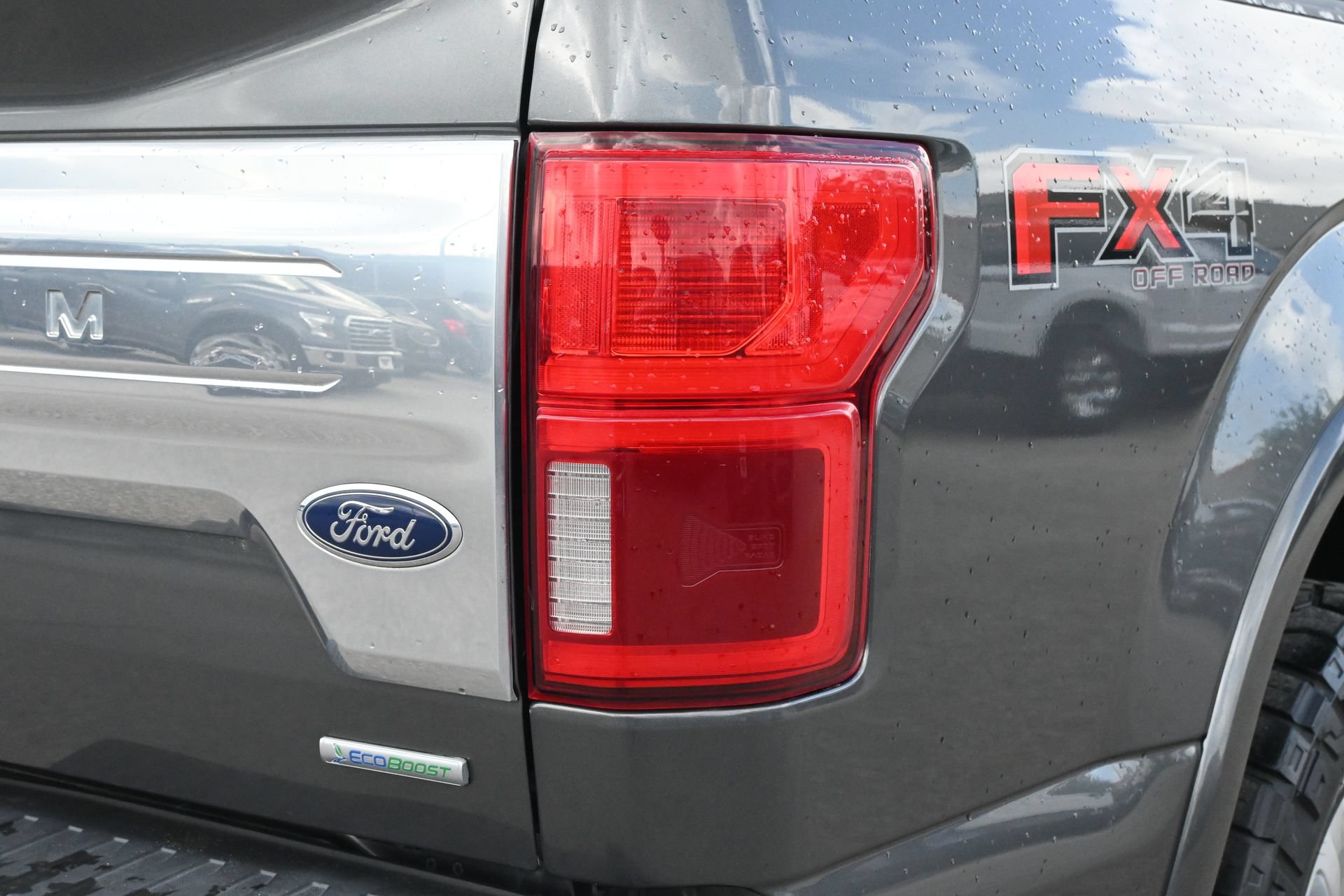 Used 2018 Ford F150 Platinum w/ Equipment Group 701A Luxury AWD/4WD image 20