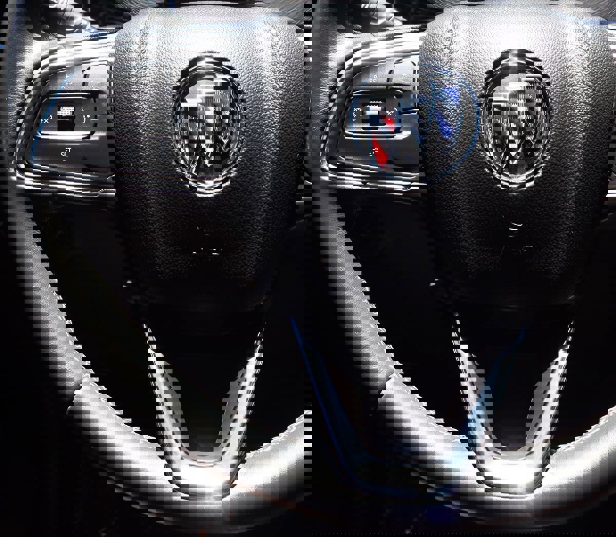 Used 2023 Buick Encore GX Select image 55