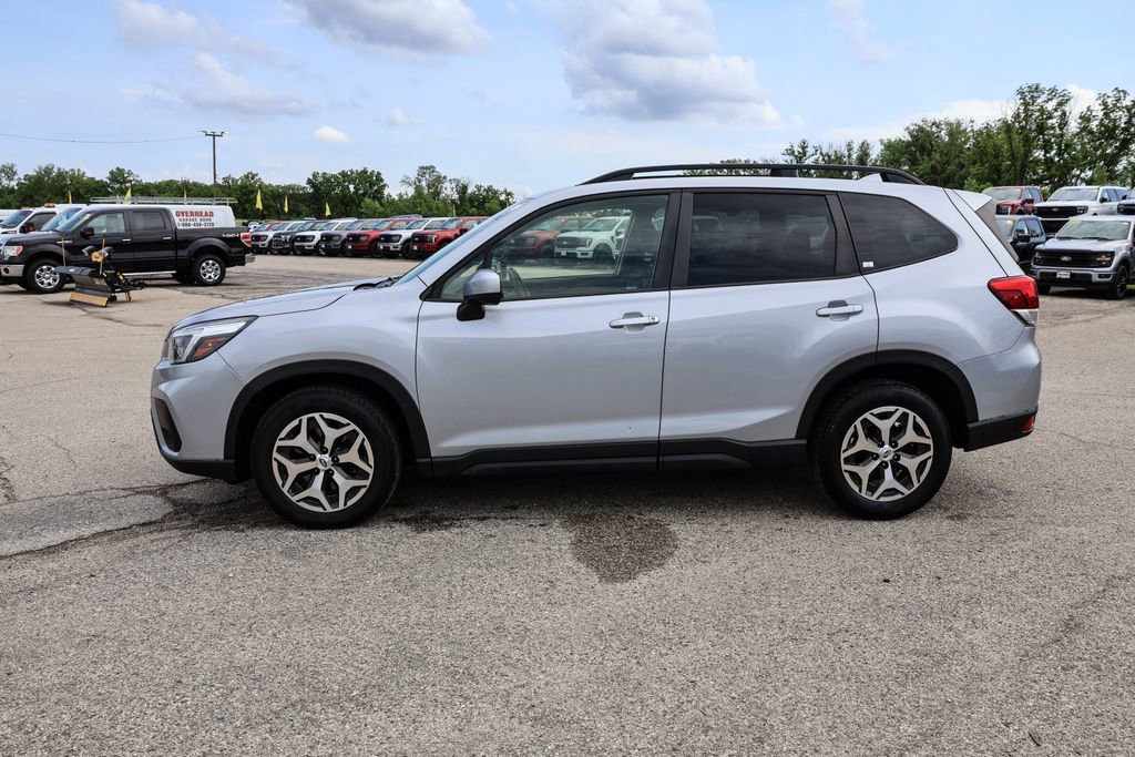 Used 2021 Subaru Forester Premium image 9