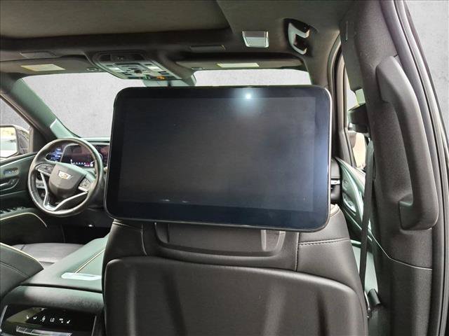 Used 2022 Cadillac Escalade Sport w/ Touring Package AWD/4WD image 17