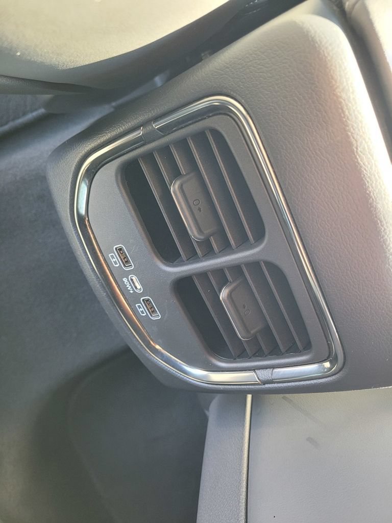 Used 2023 VinFast VF 8 Plus AWD/4WD image 20