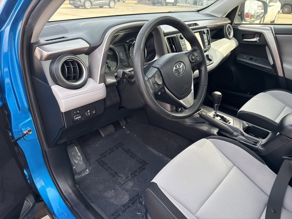 Used 2018 Toyota RAV4 XLE image 8