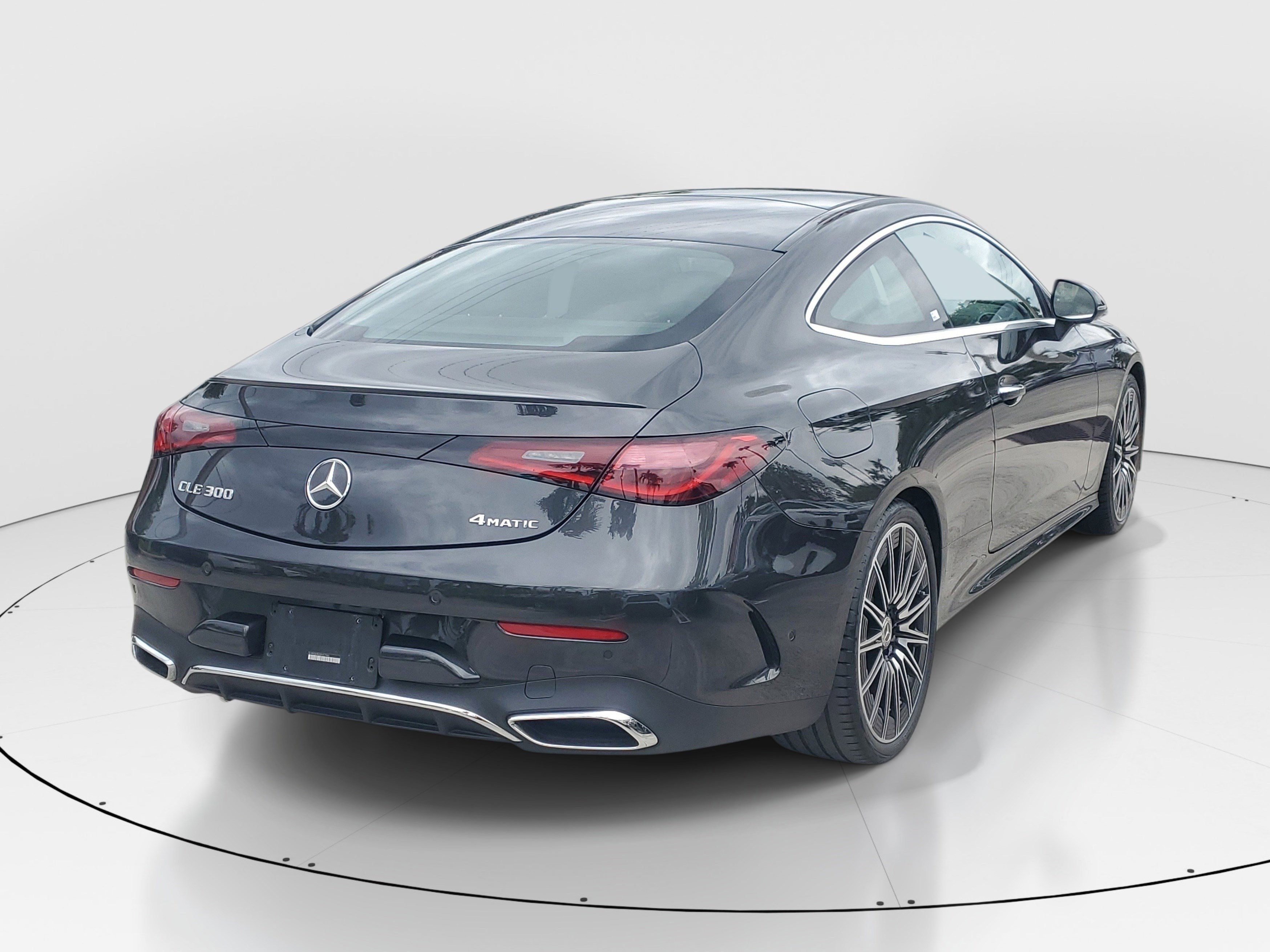 Used 2025 Mercedes-Benz CLE 300 4MATIC Coupe image 3