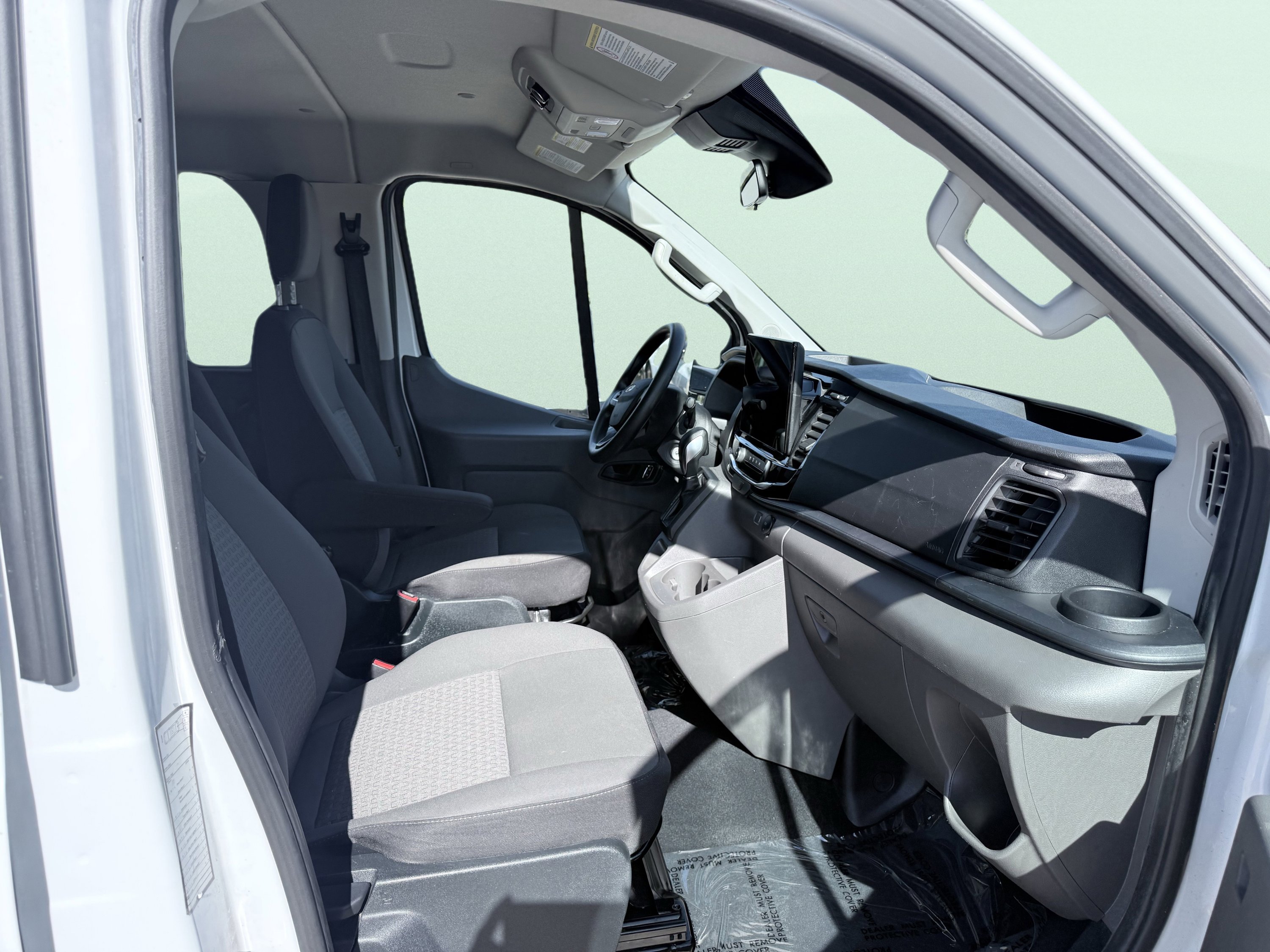 Used 2023 Ford Transit 350 XLT image 20