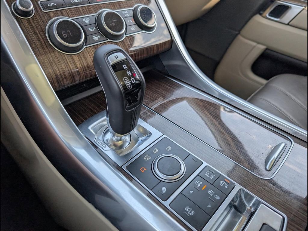 Used 2014 Land Rover Range Rover Sport HSE image 19