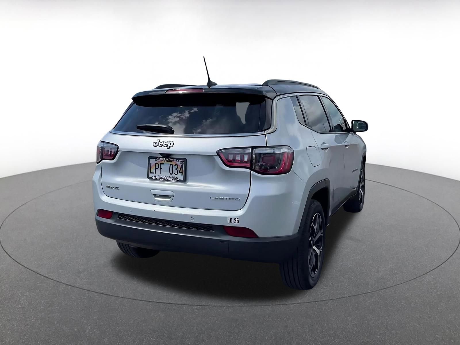 Used 2025 Jeep Compass Limited image 14