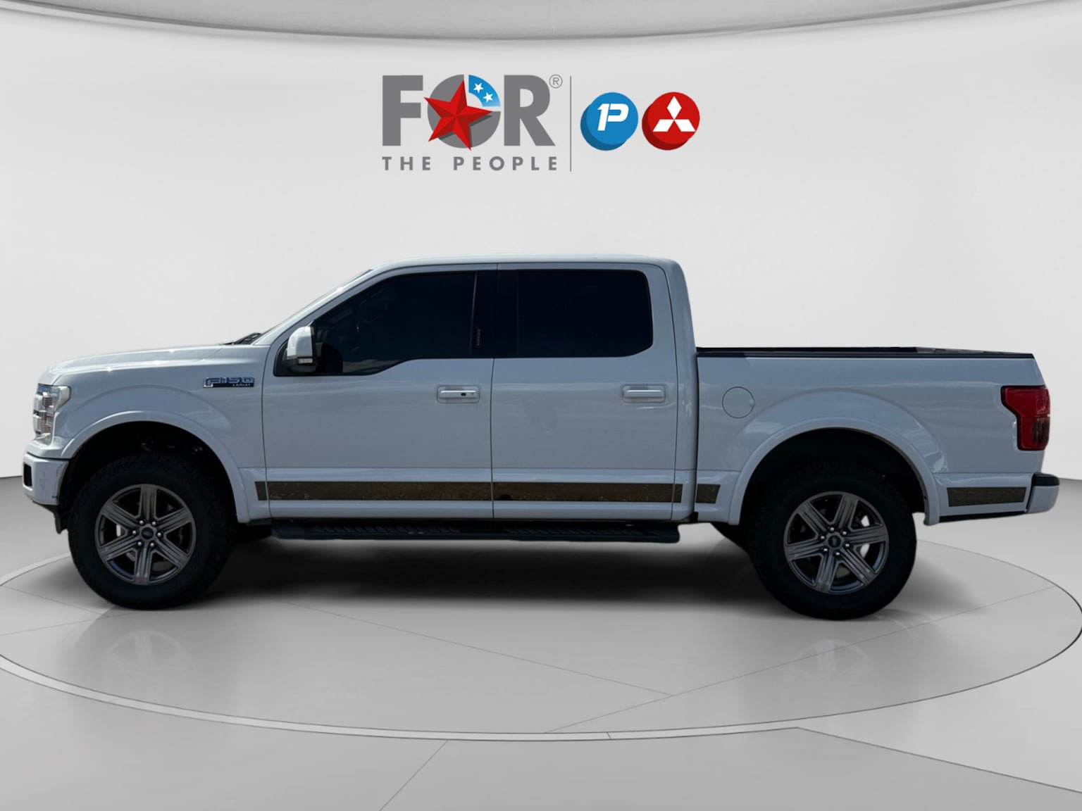 Used 2019 Ford F150 Lariat w/ Equipment Group 502A Luxury AWD/4WD image 2