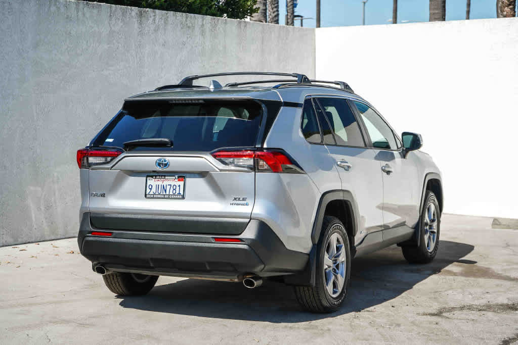 Used 2024 Toyota RAV4 XLE w/ Convenience Package AWD/4WD image 4