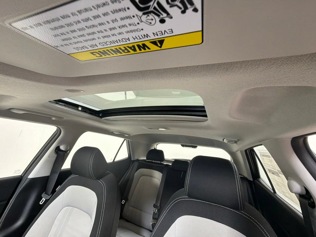 New 2026 Hyundai Venue SEL FWD image 21
