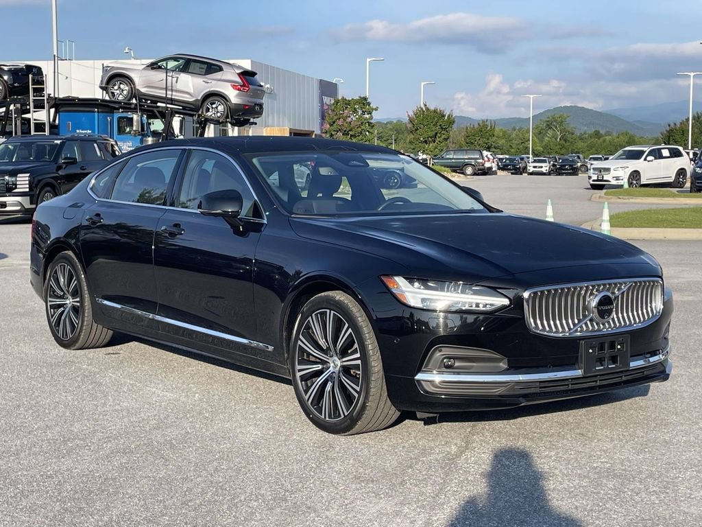 Used 2025 Volvo S90 B6 Plus AWD/4WD image 1