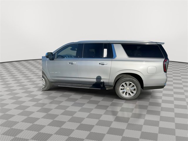 New 2025 Chevrolet Suburban Premier image 6