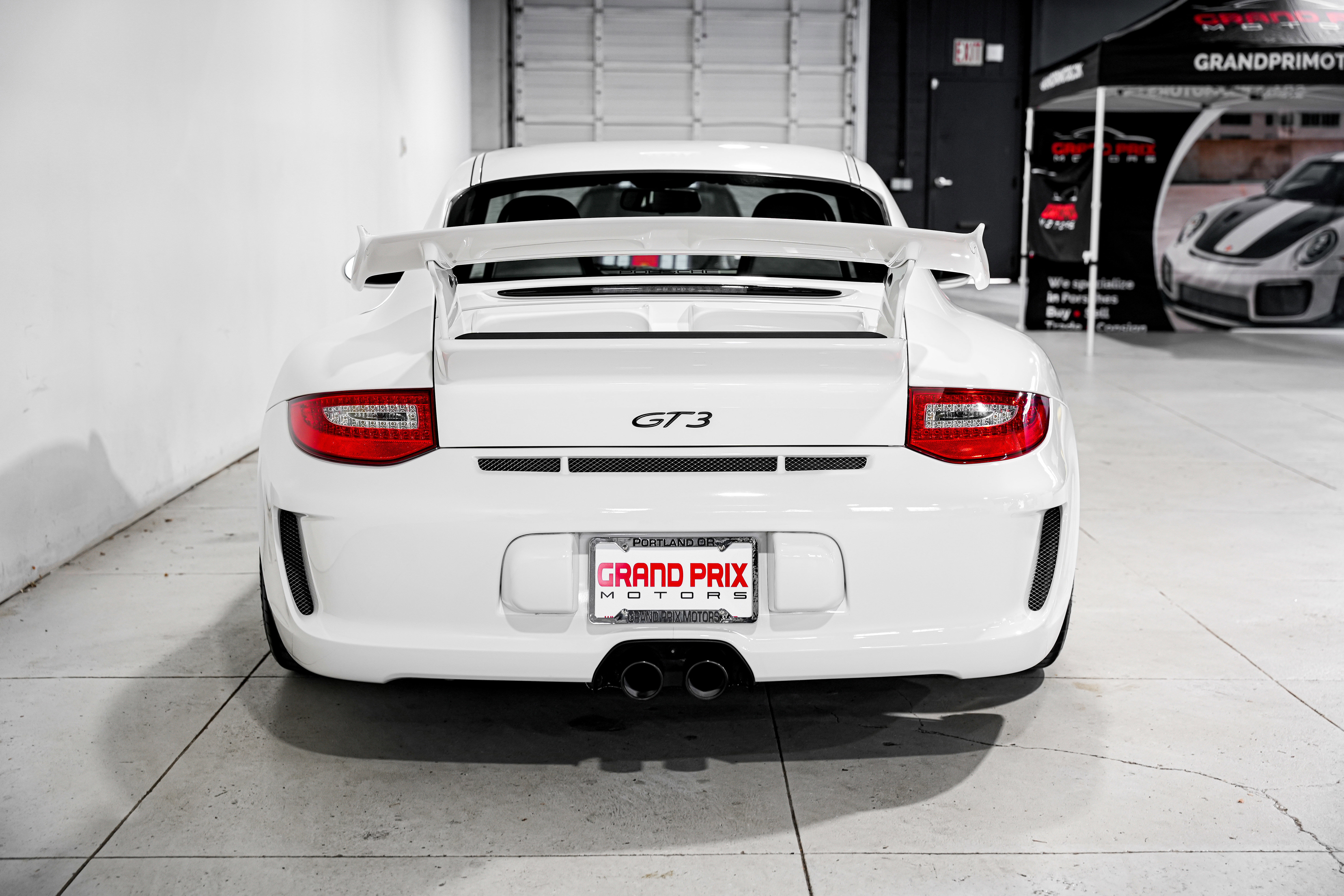 Used 2010 Porsche 911 GT3 image 5