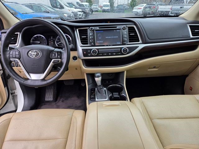 Used 2016 Toyota Highlander Limited Platinum image 5