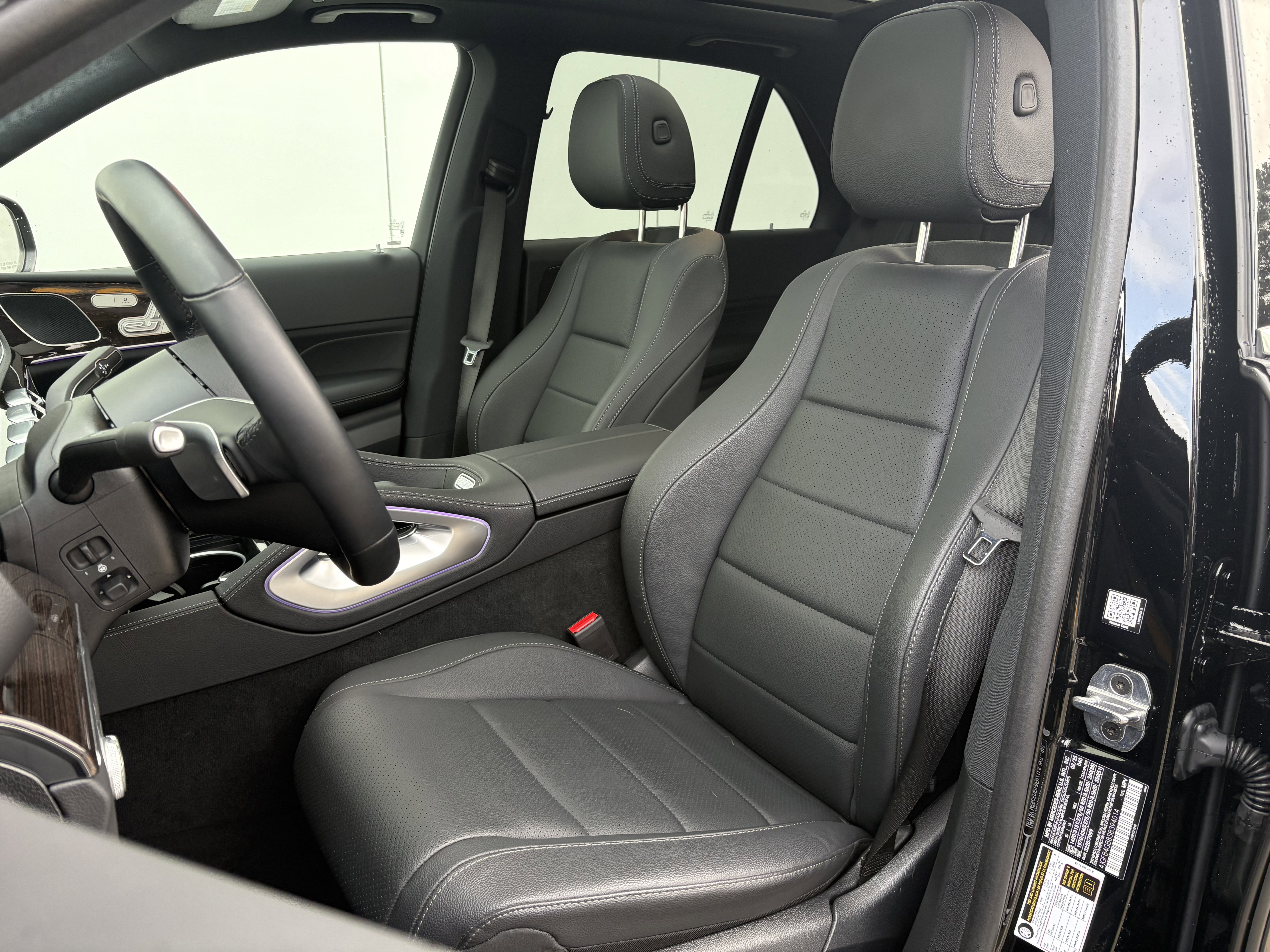 Used 2025 Mercedes-Benz GLE 450e 4MATIC image 11