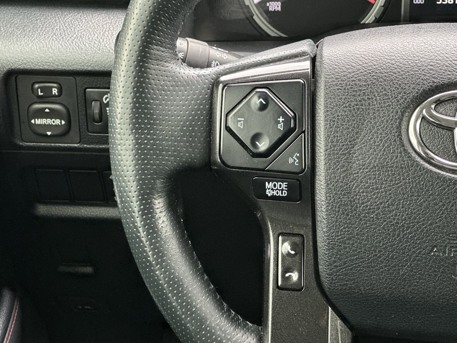 Used 2023 Toyota 4Runner TRD Off-Road Premium w/ Moonroof Package AWD/4WD image 20