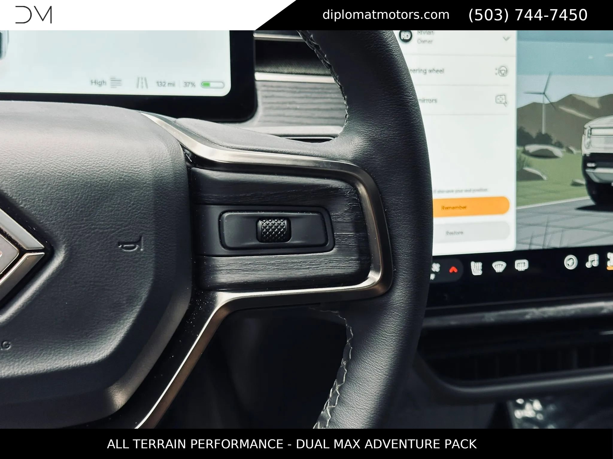 Used 2024 Rivian R1S Adventure image 35