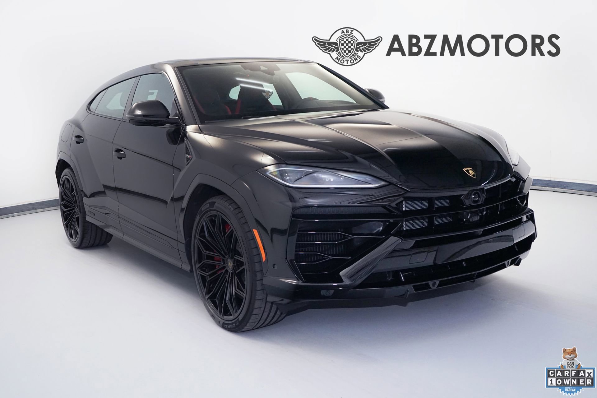 Used 2026 Lamborghini Urus SE AWD/4WD image 1