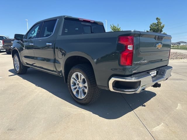 Used 2025 Chevrolet Silverado 1500 LTZ w/ LTZ Premium Package AWD/4WD image 35