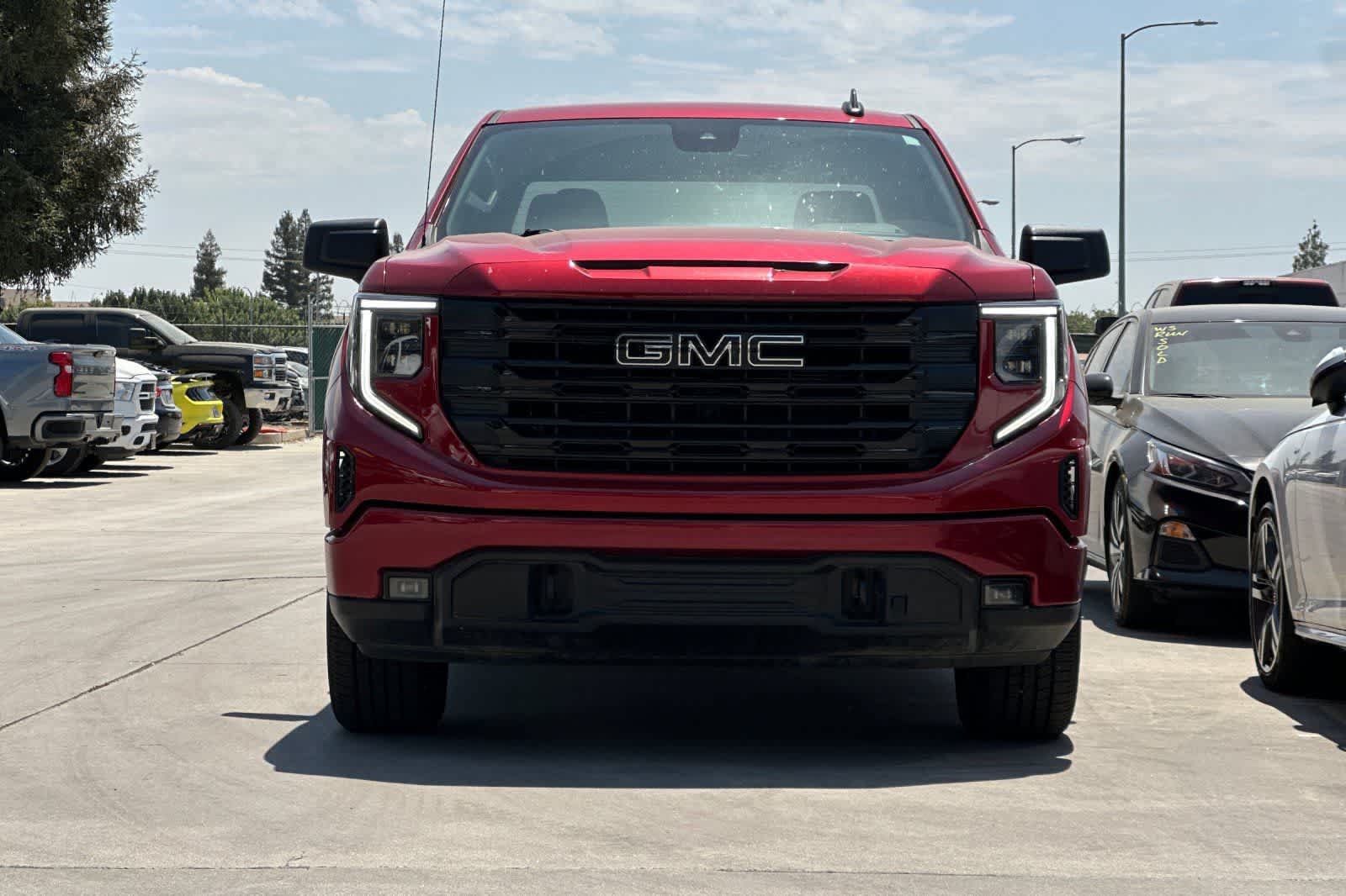 Used 2024 GMC Sierra 1500 Elevation w/ LPO, Elevation Black Package AWD/4WD image 11