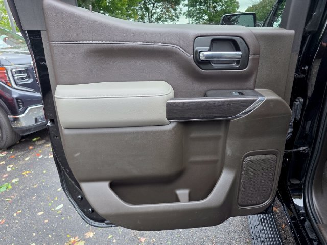 Used 2019 Chevrolet Silverado 1500 LTZ w/ LTZ Premium Package AWD/4WD image 18