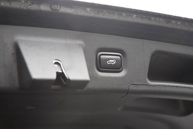 Used 2022 Hyundai Santa Fe Limited image 5