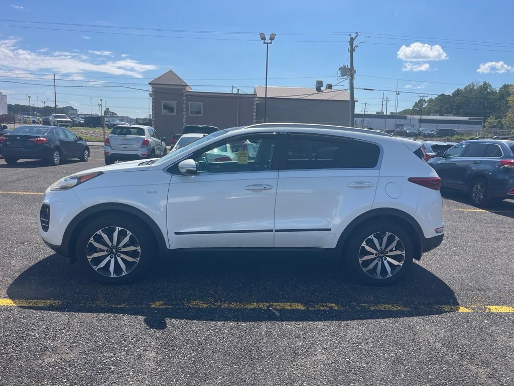 Used 2017 Kia Sportage EX w/ EX Premium Package AWD/4WD image 2