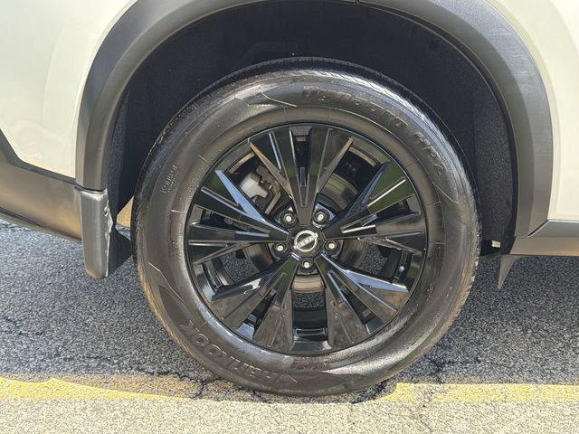 Certified 2023 Nissan Rogue SV w/ SV Premium B Package AWD/4WD image 12