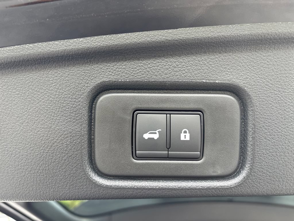 New 2026 Nissan Pathfinder SV w/ Cargo Package FWD image 28