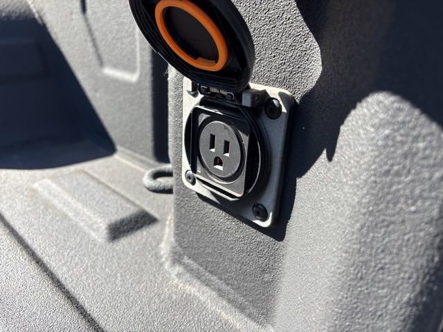 Used 2024 GMC Sierra 1500 SLT AWD/4WD image 20